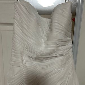 Brand new wedding dress size 12